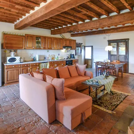 Stunning In With Swimming Pool Apartmán