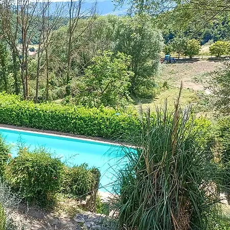 Apartman Stunning In With Swimming Pool *