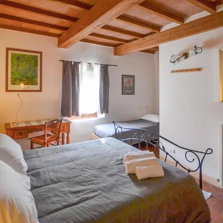 Stunning In With Swimming Pool Apartman Bibbiena